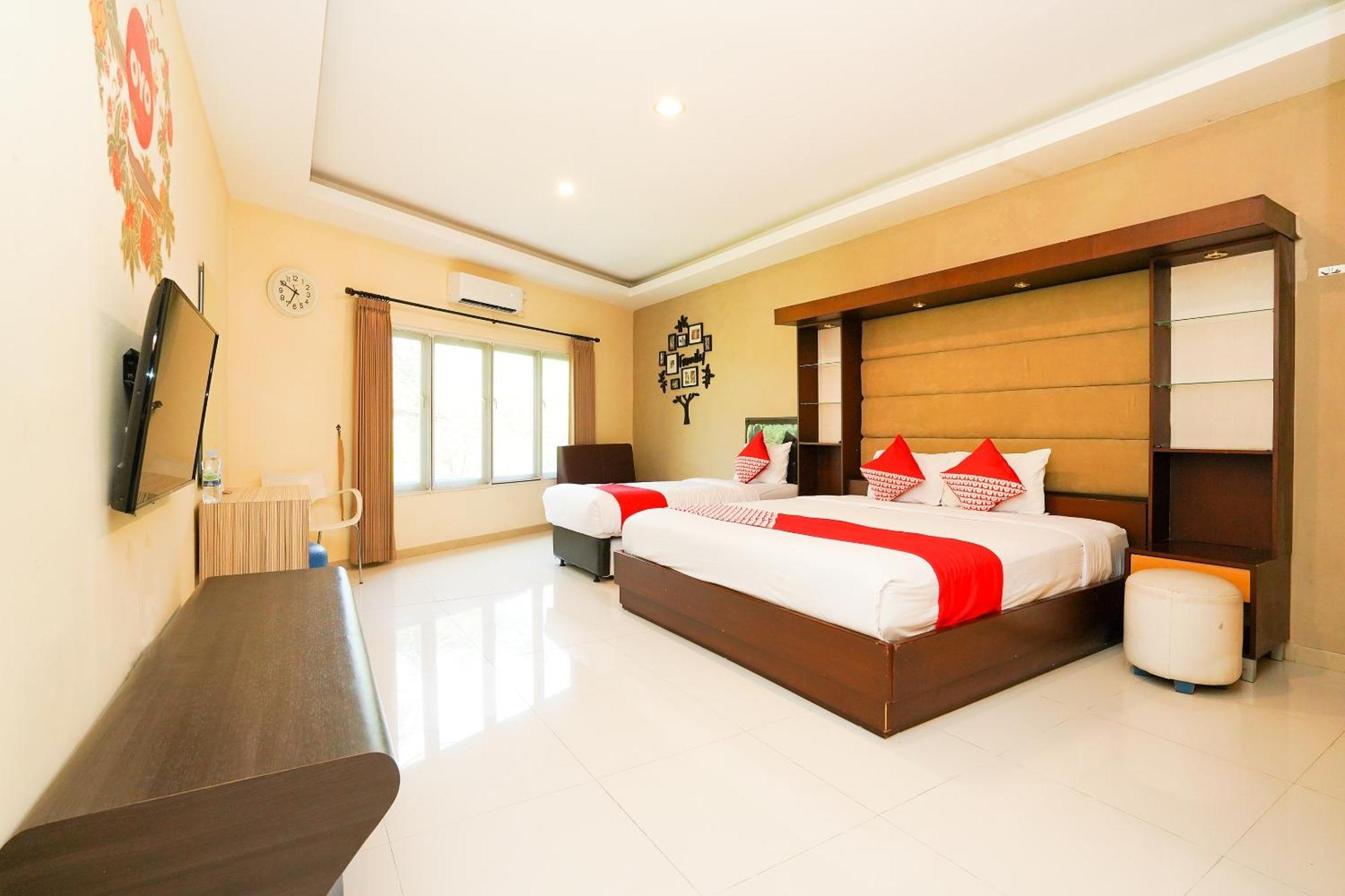 Super Oyo Capital O 175 K-60 Residence Surabaya Kültér fotó