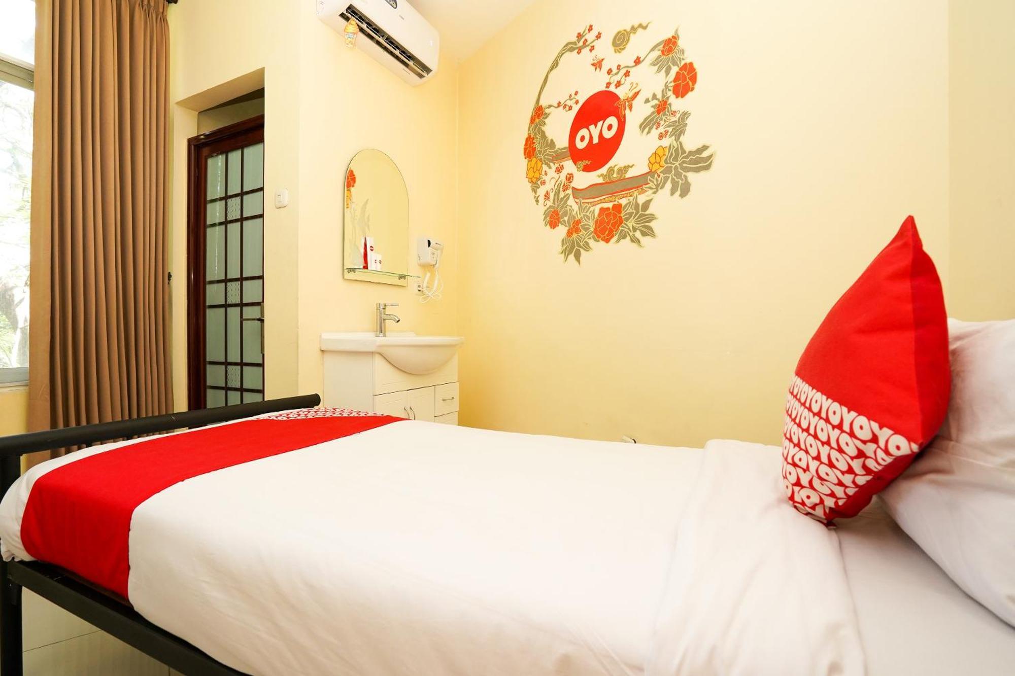 Super Oyo Capital O 175 K-60 Residence Surabaya Kültér fotó