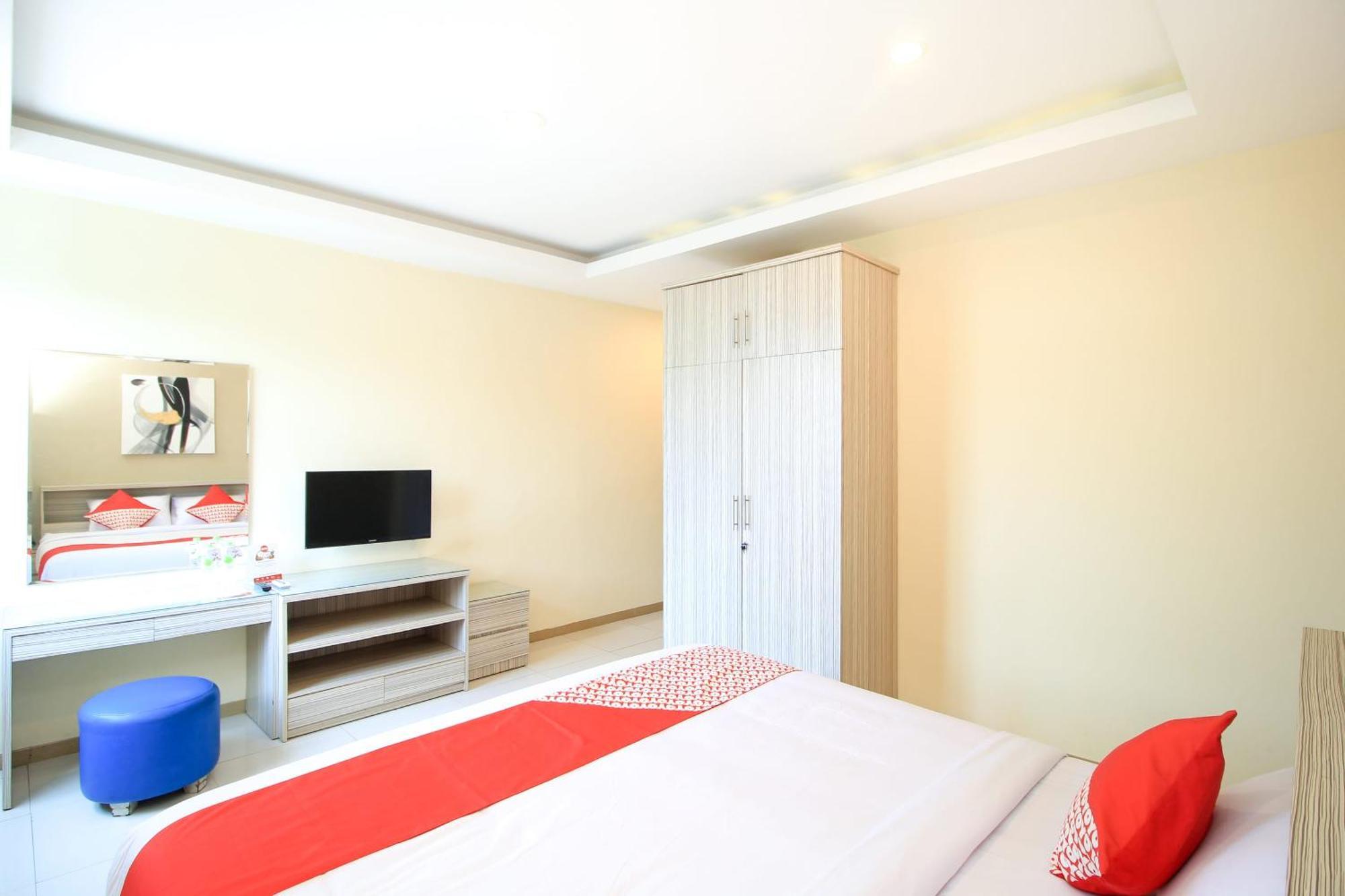 Super Oyo Capital O 175 K-60 Residence Surabaya Kültér fotó